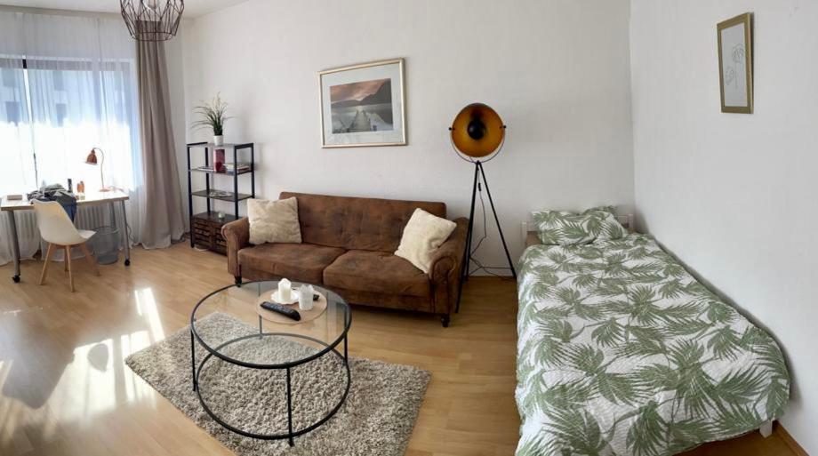 Schone, Gut Ausgestattete Wohnung Fur 1 Bis 4 Personen - Zentral Gelegen Bad Ems Exterior foto