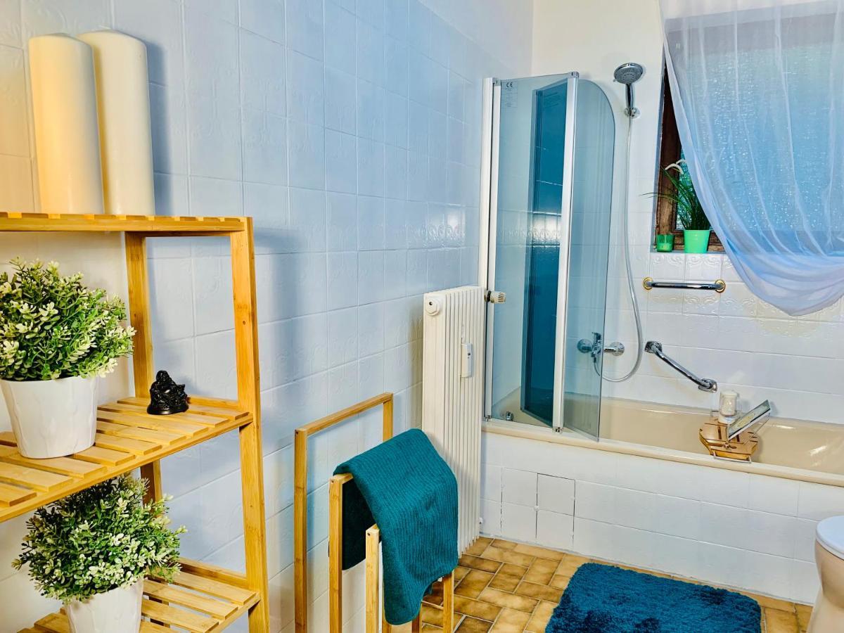 Schone, Gut Ausgestattete Wohnung Fur 1 Bis 4 Personen - Zentral Gelegen Bad Ems Exterior foto